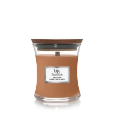 Ароматическая свеча с нотами красного дерева, свежего эвкалипта и амбры Woodwick Santal Myrrh