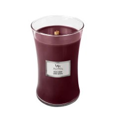 Ароматическая свеча с ароматом сочной черешни Woodwick Black Cherry